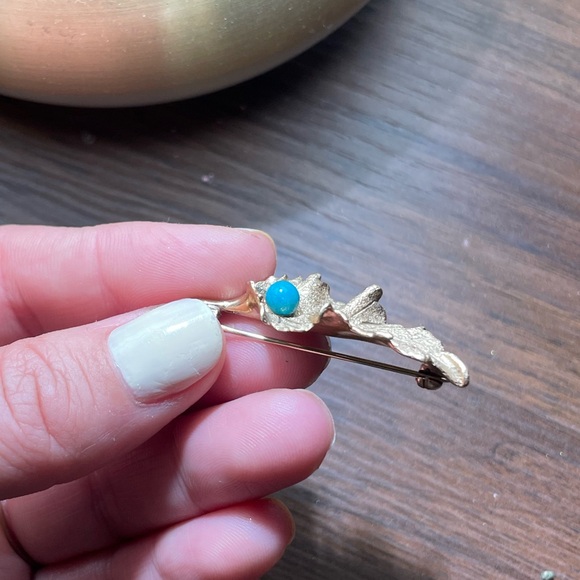 10k yellow gold brooch with turquoise stone - Picture 5 of 11